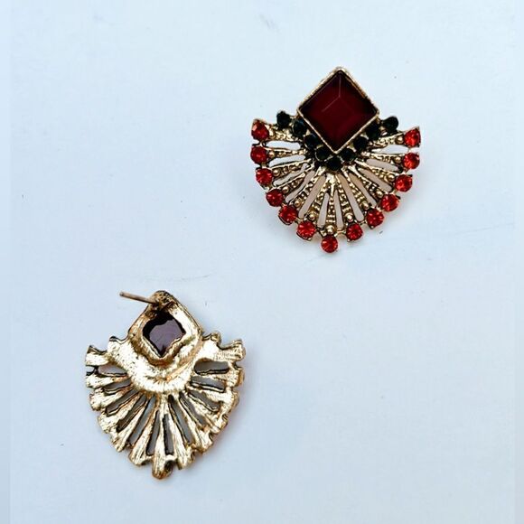 retro stud earrings H28 - Picture 2 of 3